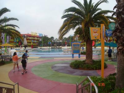 ...Disney...(hotel)